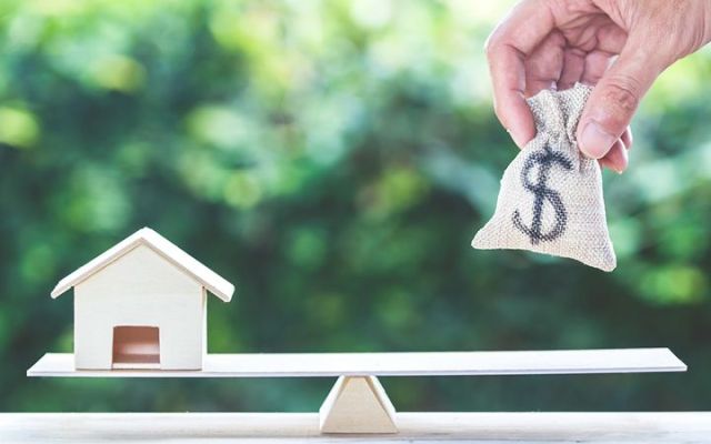 Reverse mortgage lending demand and retirement advice